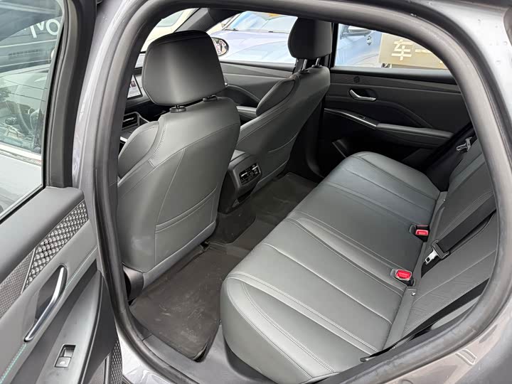 Фото 6 - BYD Qin Plus