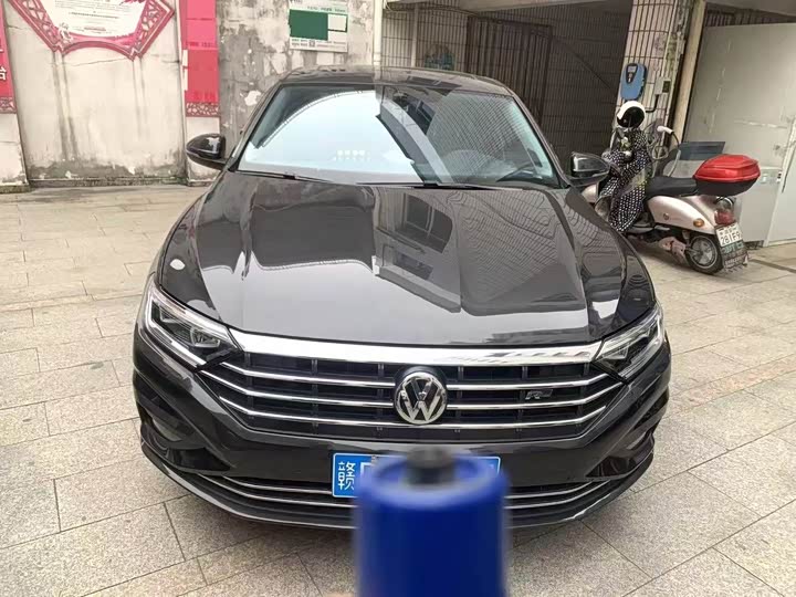 Фото 2 - Volkswagen Sagitar L