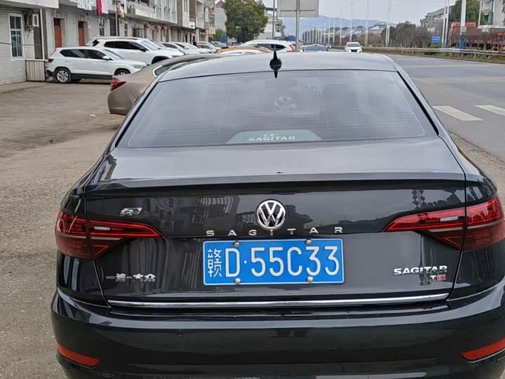 Фото 9 - Volkswagen Sagitar L