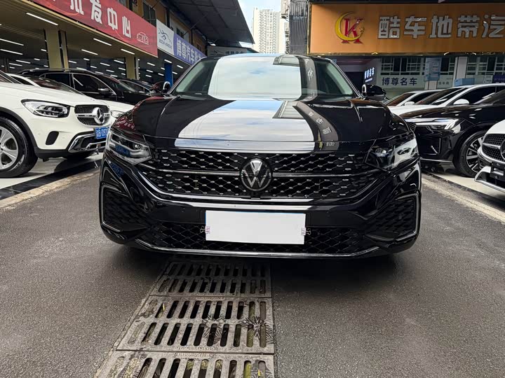 Фото 2 - Volkswagen Passat