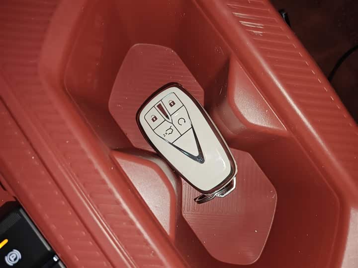 Фото 9 - Changan X5 Plus