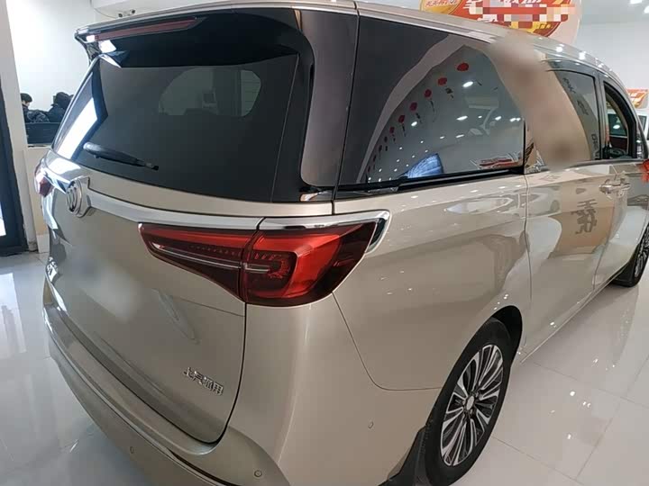 Фото 7 - Buick GL8 ES