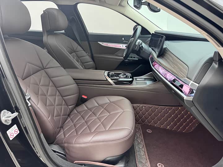 Фото 7 - BMW 7 Series