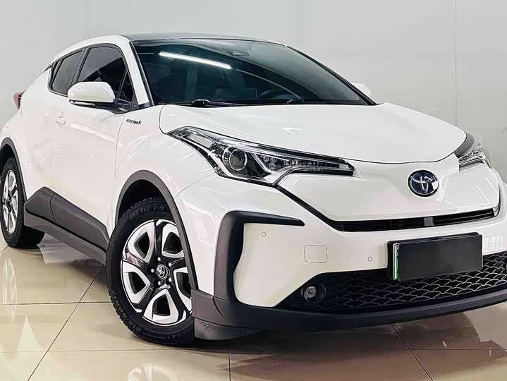 Фото 3 - Toyota C-HR EV