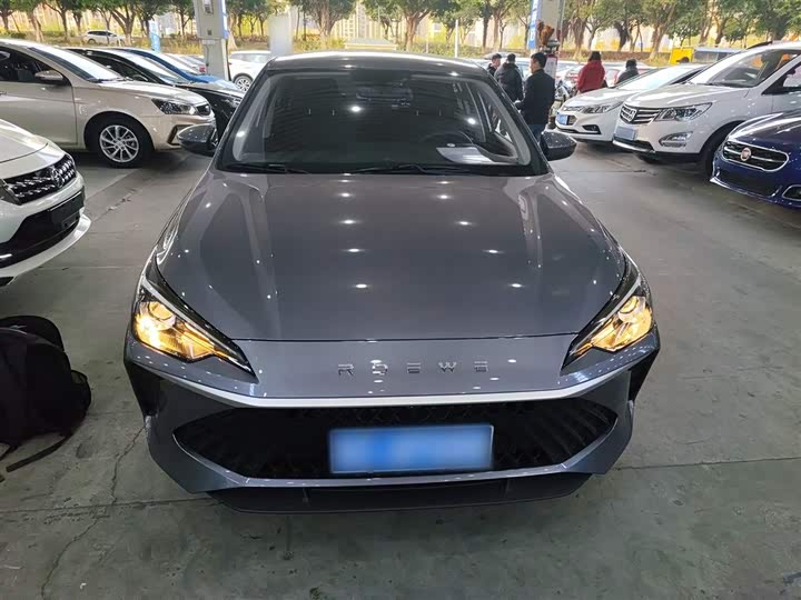 Фото 3 - Roewe i5