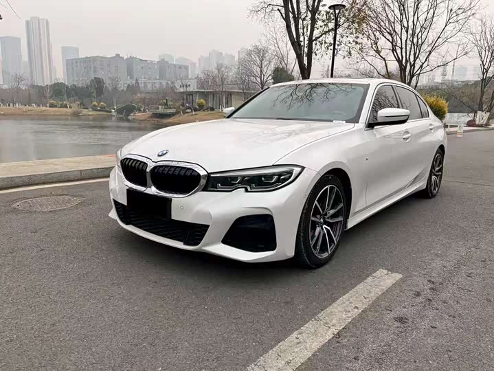 Фото 1 - BMW 3 Series