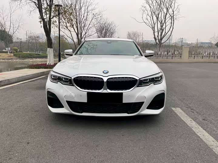 Фото 2 - BMW 3 Series