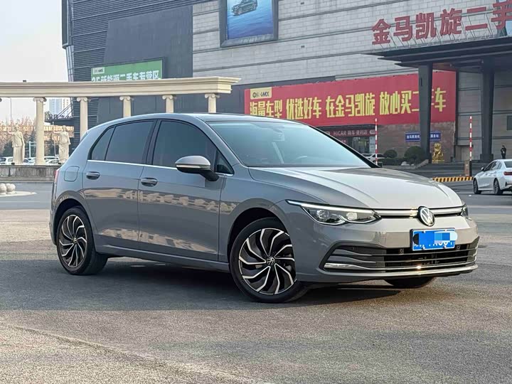 Фото 3 - Volkswagen Golf