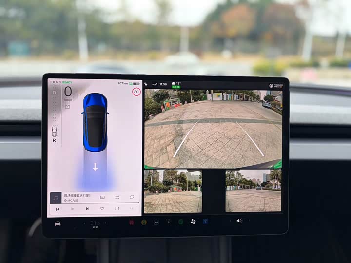 Фото 8 - Tesla Model 3