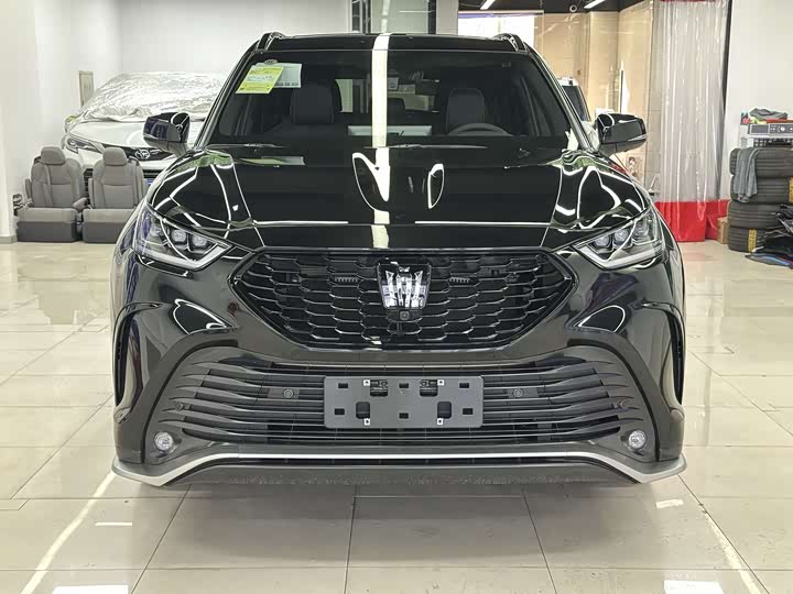 Фото 2 - Toyota Crown Kluger