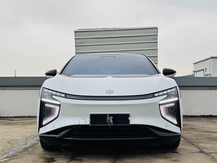 Фото 2 - HiPhi X