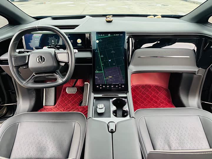 Фото 7 - HiPhi X