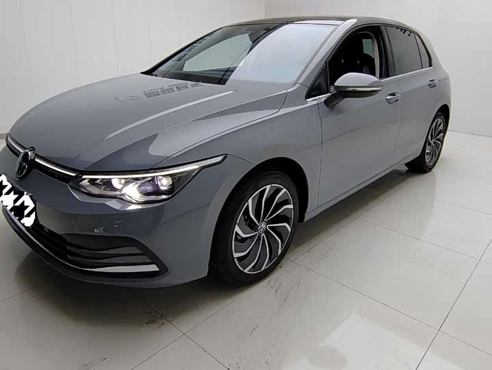 Фото 1 - Volkswagen Golf