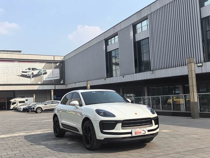 Фото 2 - Porsche Macan