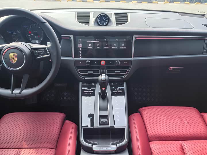 Фото 8 - Porsche Macan