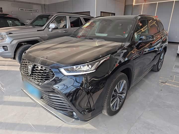 Фото 2 - Toyota Crown Kluger