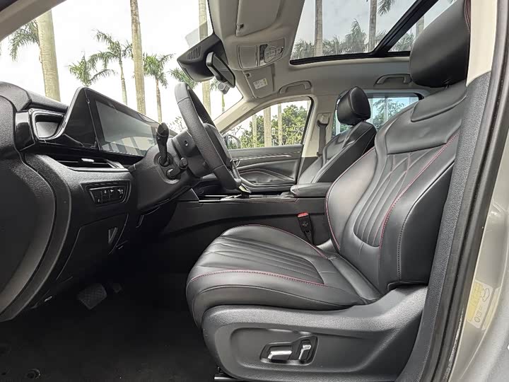 Фото 4 - Bestune T55