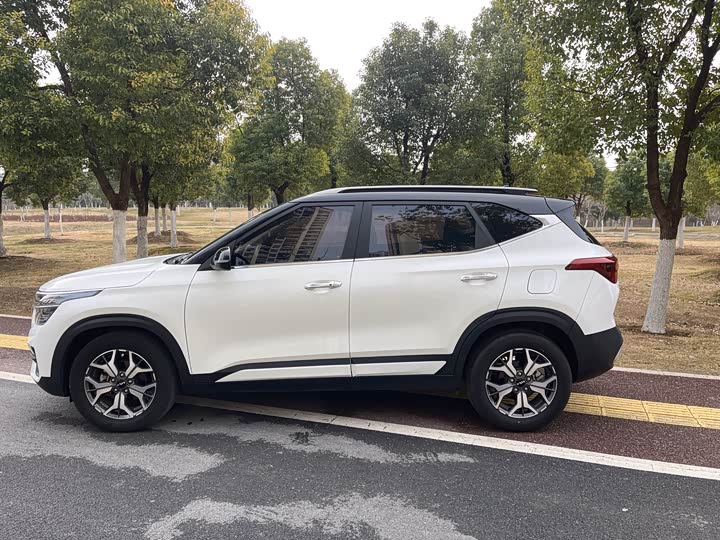 Фото 7 - Kia KX3