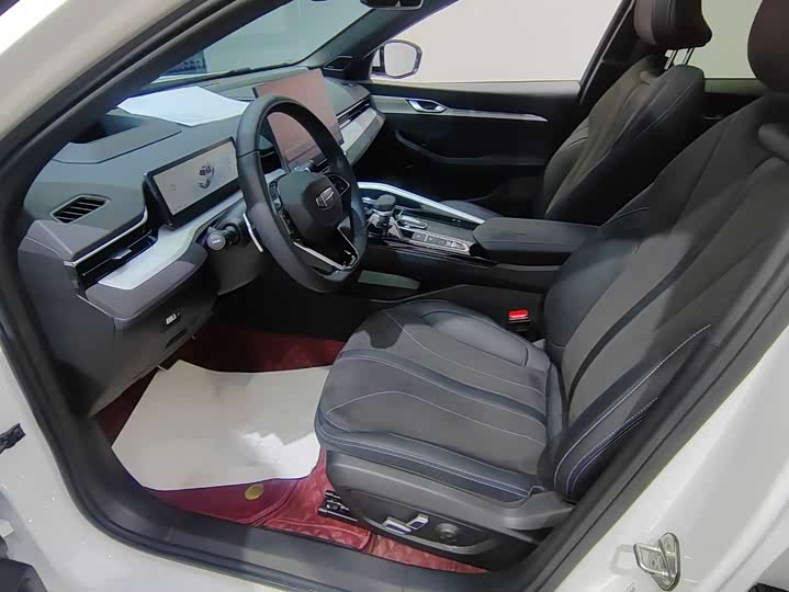 Photo 7 - Geely Preface