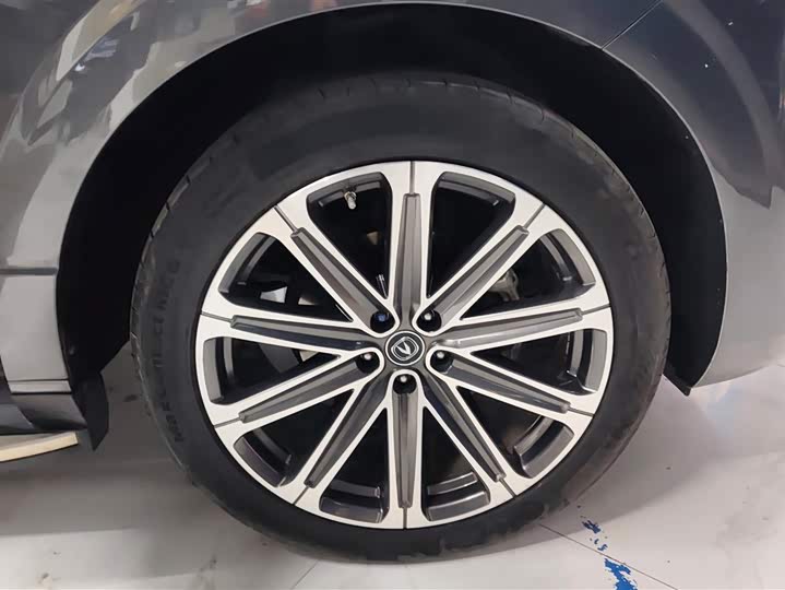 Фото 6 - Changan UNI-K