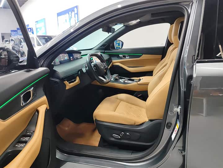 Фото 9 - Changan UNI-K