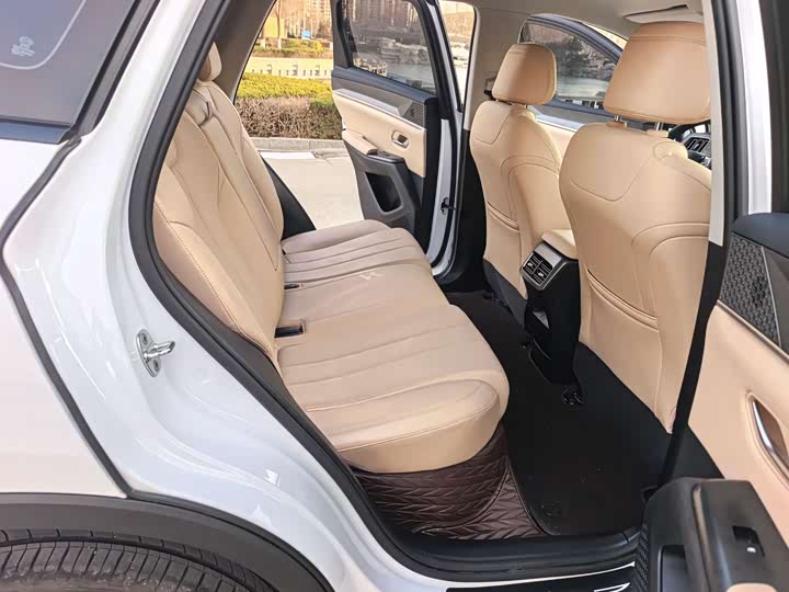 Фото 8 - BYD Song Pro Hybrid