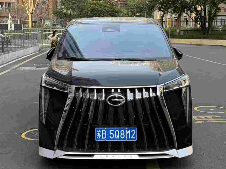 Фото 2 - GAC Trumpchi M8