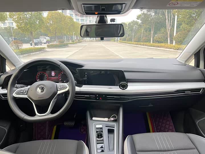 Фото 4 - Volkswagen Golf