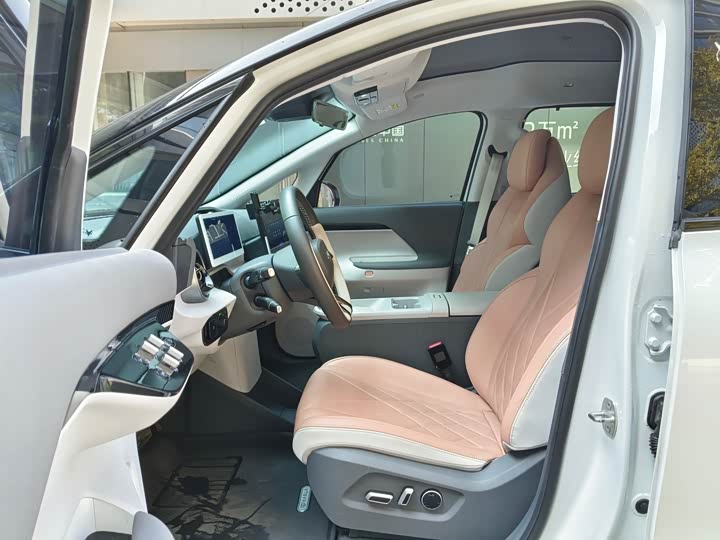 Фото 7 - BAIC Arcfox Kaola