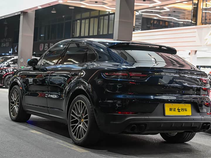 Фото 3 - Porsche Cayenne