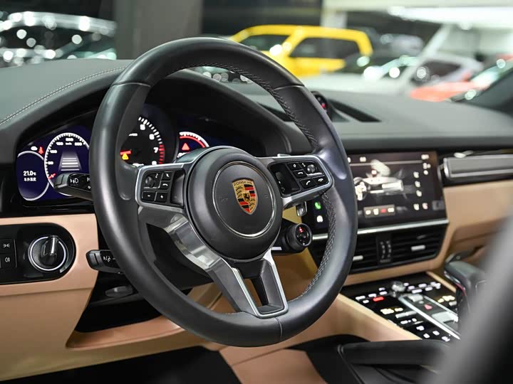 Фото 7 - Porsche Cayenne