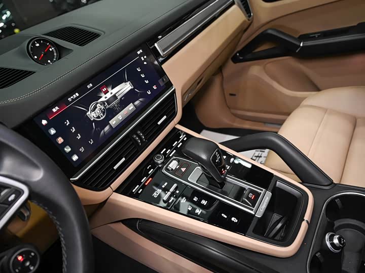 Фото 8 - Porsche Cayenne