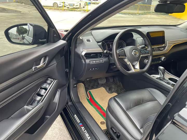 Фото 4 - Nissan Teana