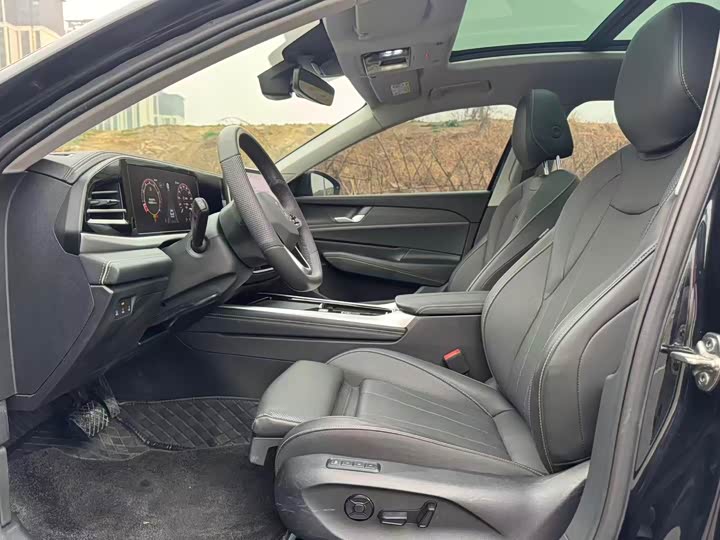 Фото 4 - Volkswagen Passat