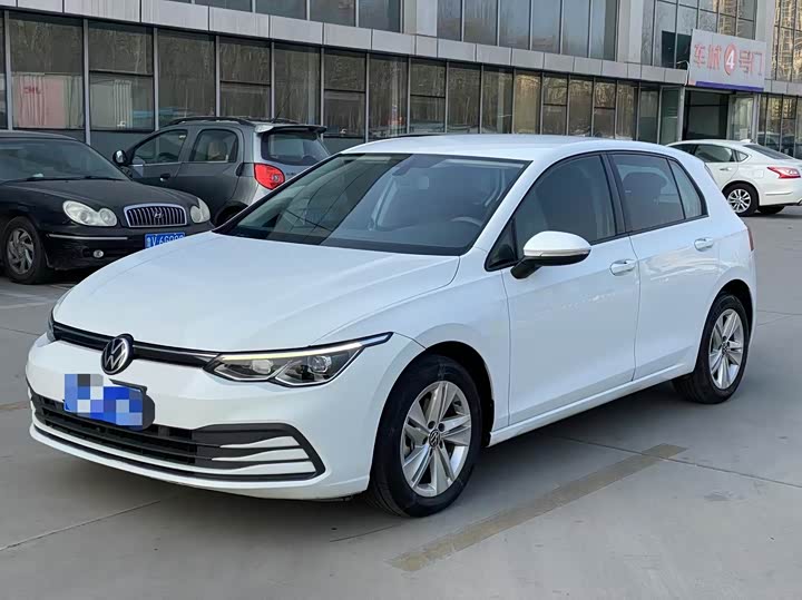 Фото 1 - Volkswagen Golf