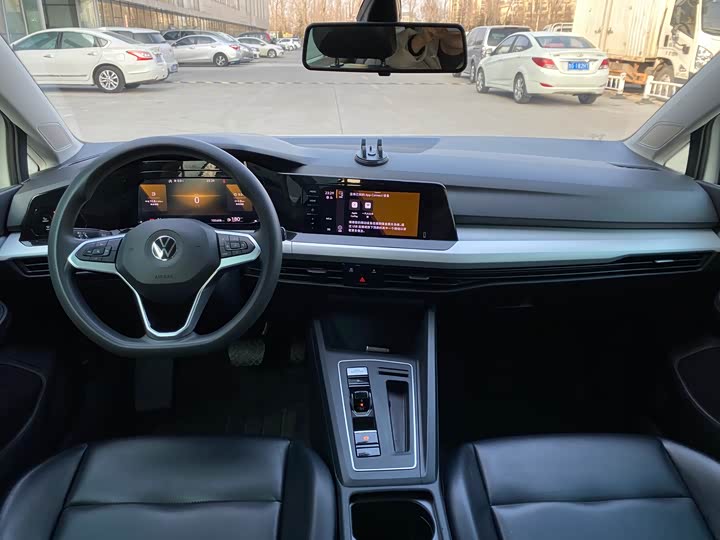 Фото 6 - Volkswagen Golf