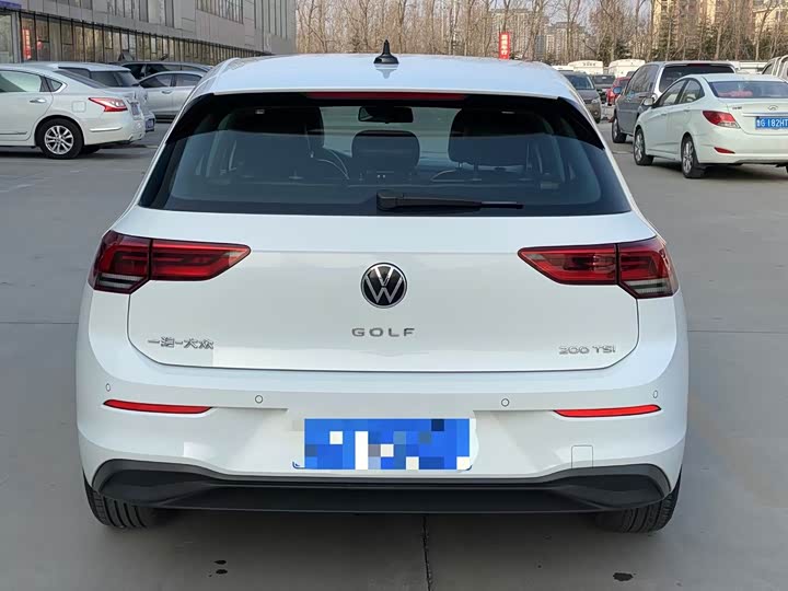 Фото 8 - Volkswagen Golf