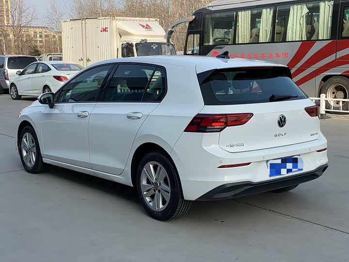 Фото 9 - Volkswagen Golf