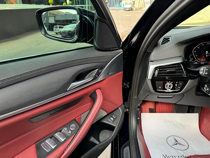 Фото 9 - BMW 5 Series