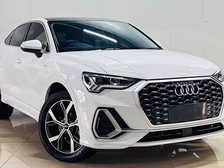 Фото 3 - Audi Q3 Sportback