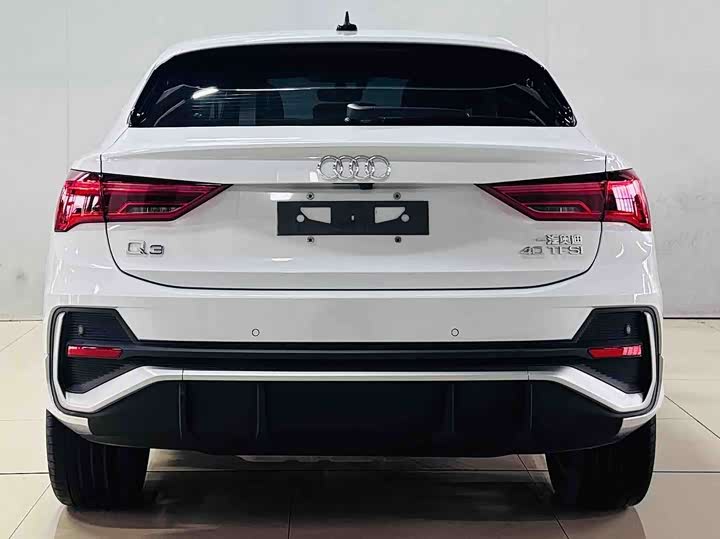 Фото 7 - Audi Q3 Sportback