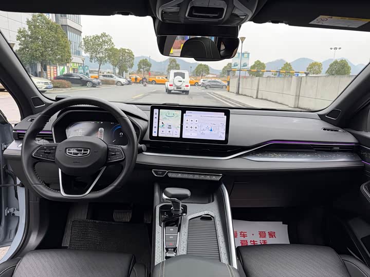 Фото 9 - Geely Preface