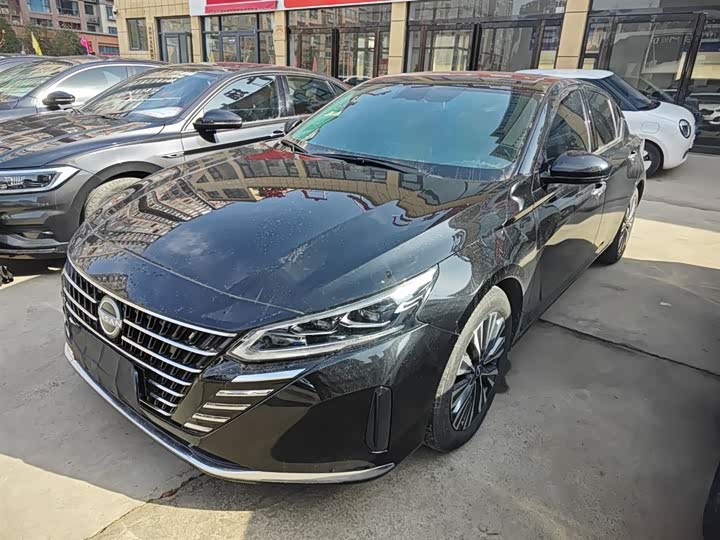 Фото 2 - Nissan Teana