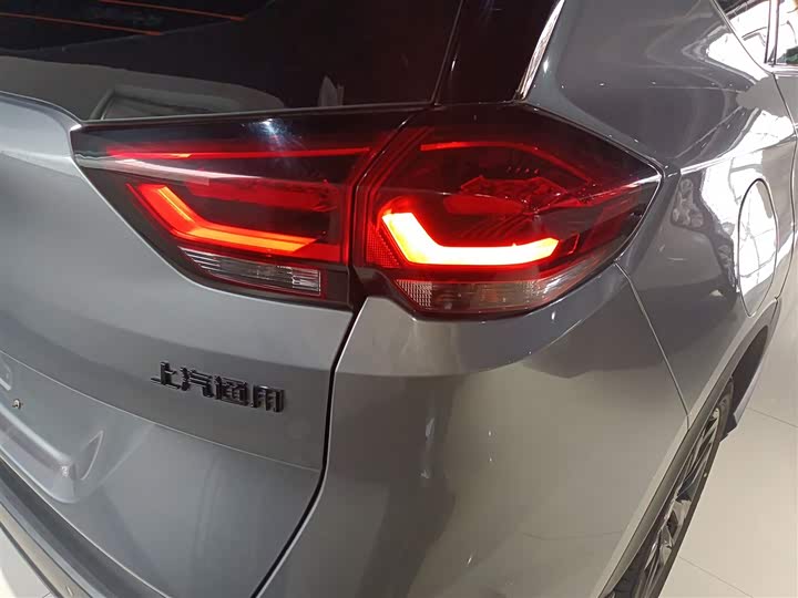 Фото 8 - Chevrolet Orlando