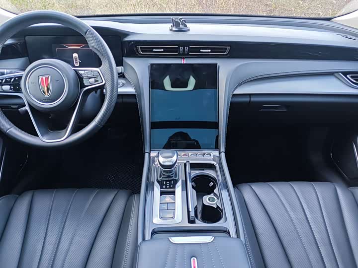 Фото 7 - Hongqi H5