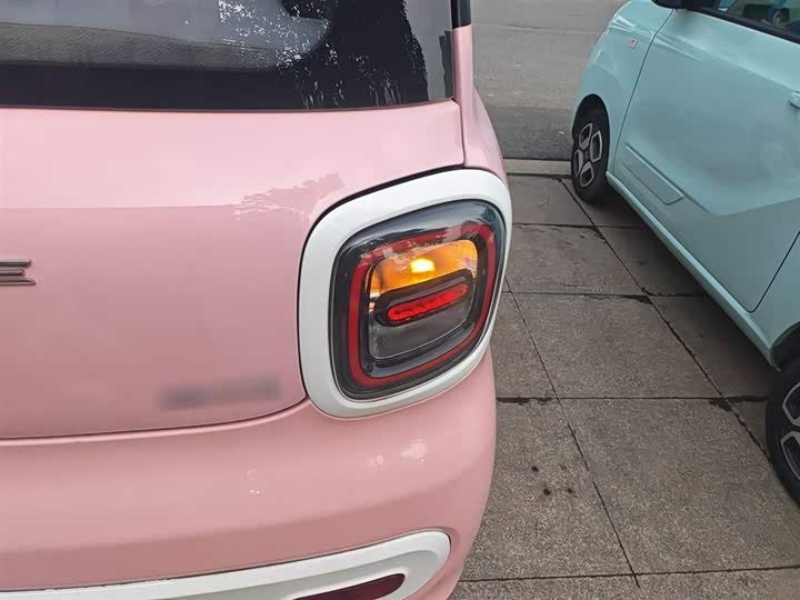 Фото 8 - Bestune Pony