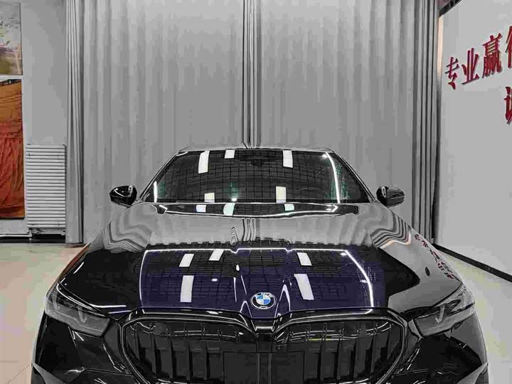 Фото 2 - BMW 5 Series