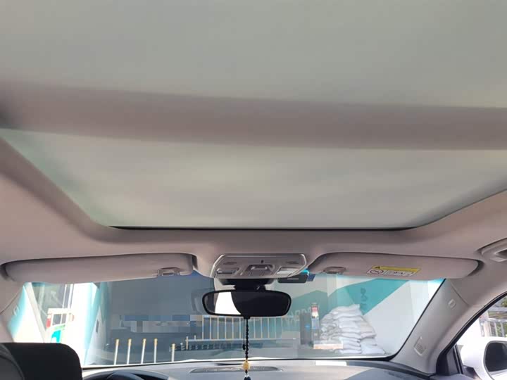 Фото 9 - Geely Emgrand GT