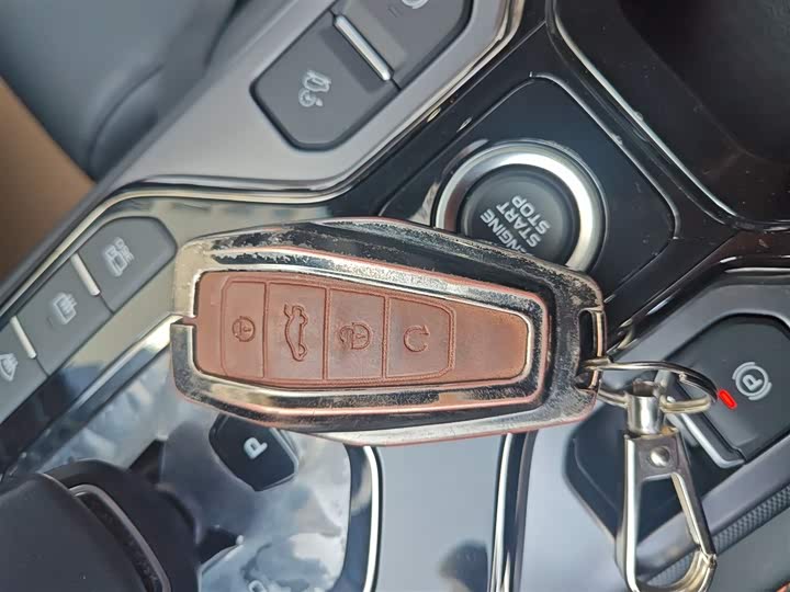 Фото 9 - Geely Cowboy