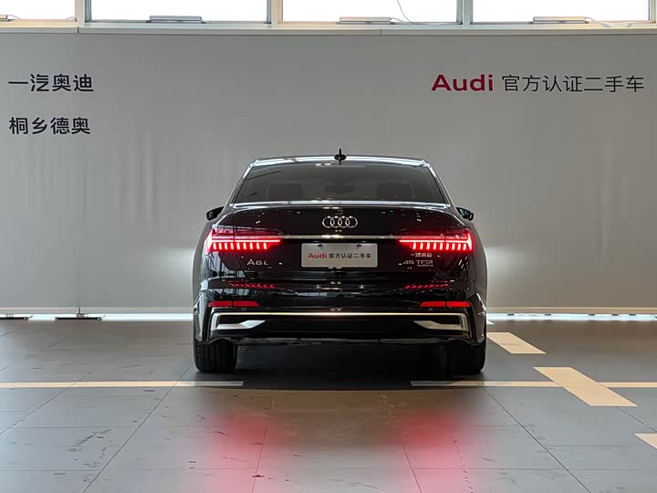 Фото 7 - Audi A6L